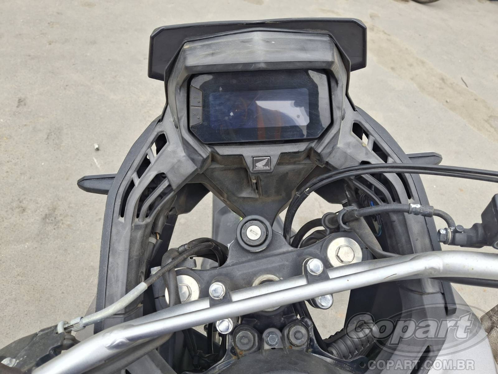 Foto 9 de 10: 2024 HONDA XRE SAHARA 300