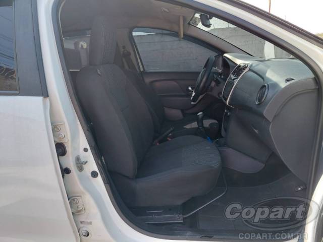 2017 RENAULT SANDERO 