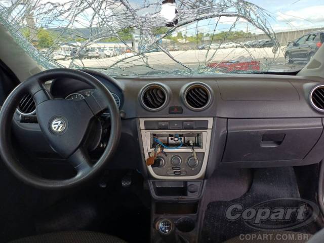 2012 VOLKSWAGEN VOYAGE 