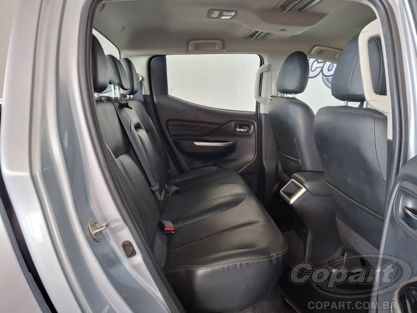 Foto 6 de 10: 2024 MITSUBISHI L200 TRITON