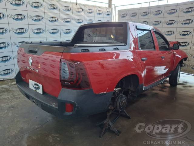 2018 RENAULT DUSTER OROCH 