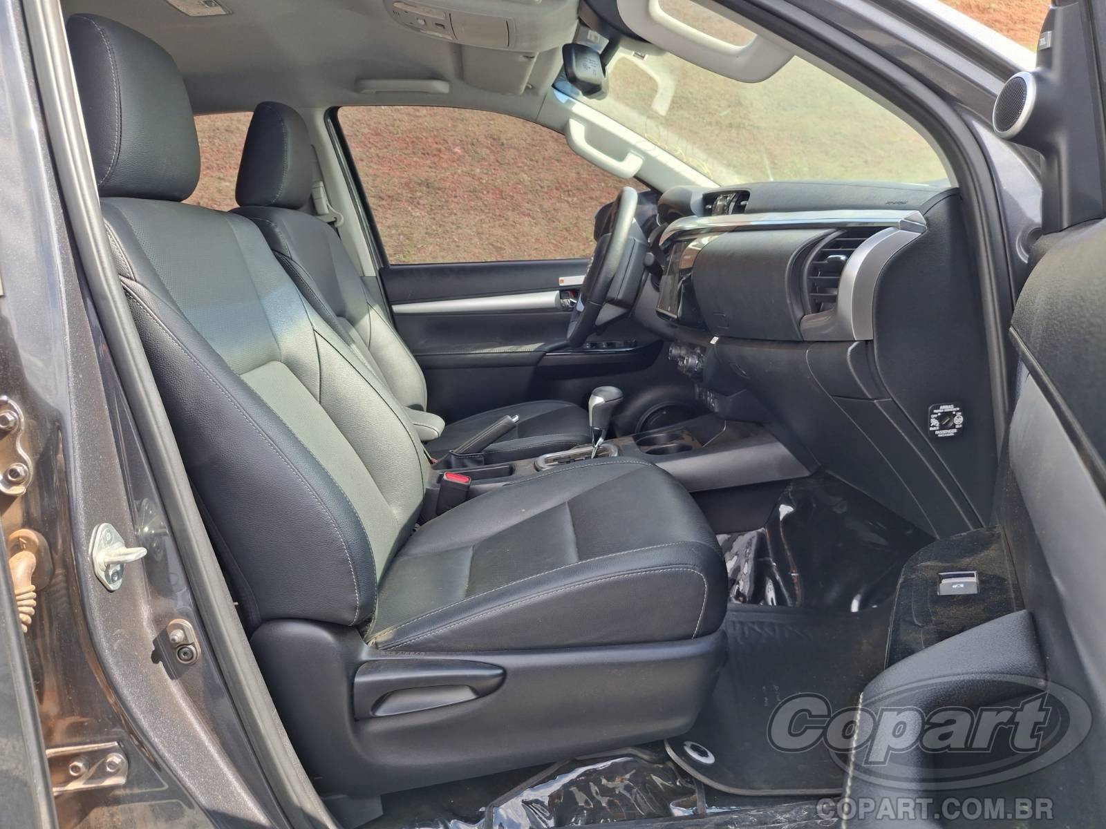 2025 TOYOTA HILUX CD — foto 5 de 12
