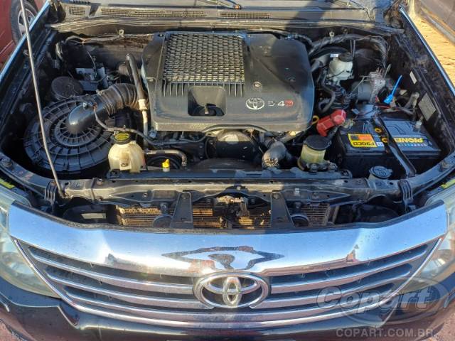 2013 TOYOTA HILUX SW4 