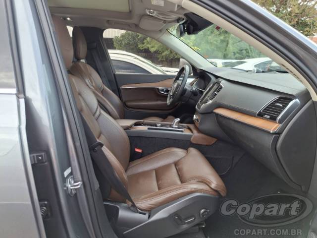 2019 VOLVO XC90 