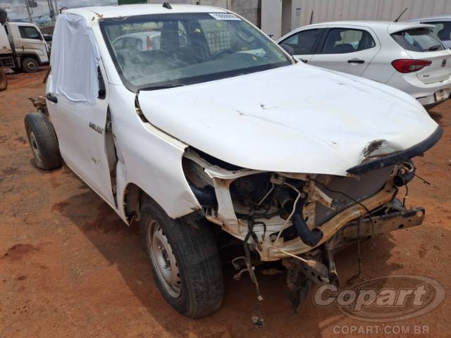 2020 TOYOTA HILUX CS 