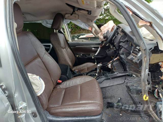 2017 TOYOTA HILUX SW4 