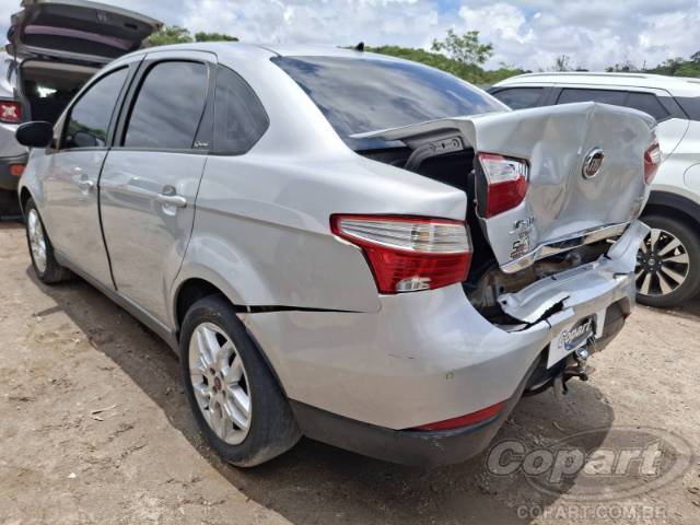 2017 FIAT GRAND SIENA 