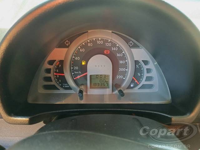 2005 VOLKSWAGEN FOX 