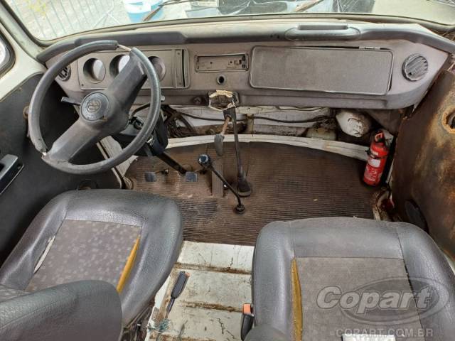 2001 VOLKSWAGEN KOMBI FURGAO 