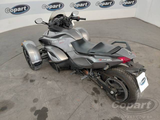 2013 CAN-AM SPYDER 