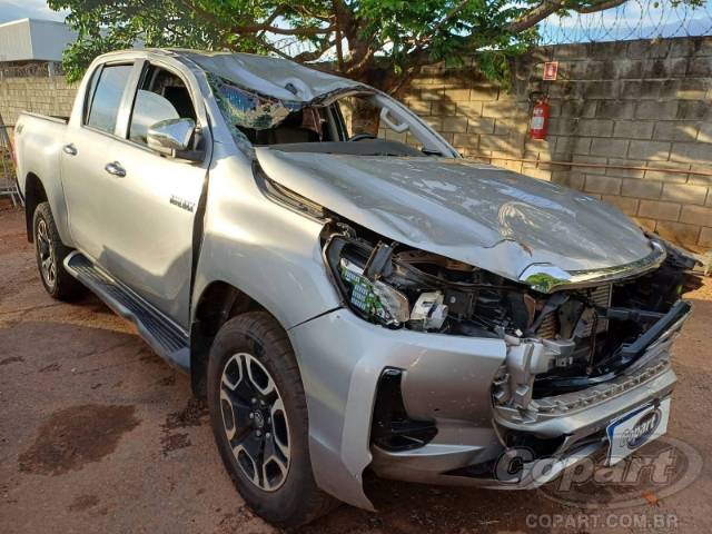 2023 TOYOTA HILUX CD 