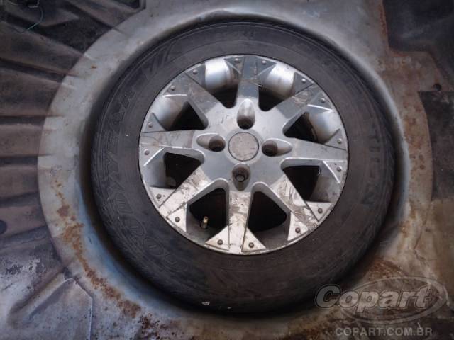 2005 CHEVROLET CORSA SEDAN 