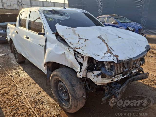 2023 TOYOTA HILUX CD 