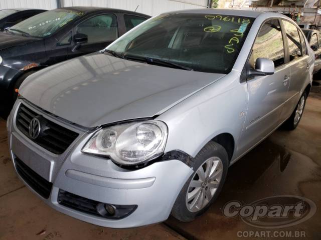 2009 VOLKSWAGEN POLO SEDAN 