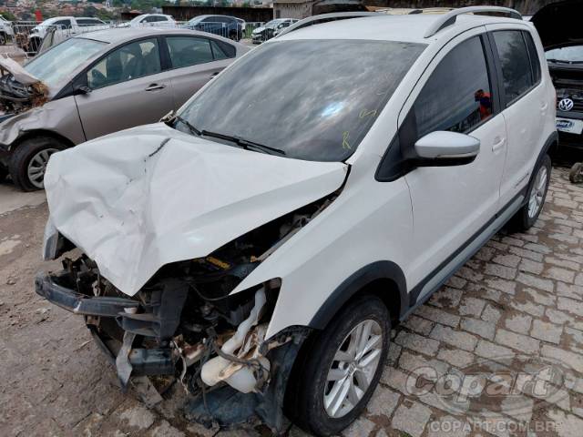 2016 VOLKSWAGEN FOX 