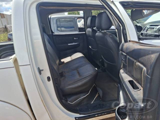 2014 TOYOTA HILUX CD 