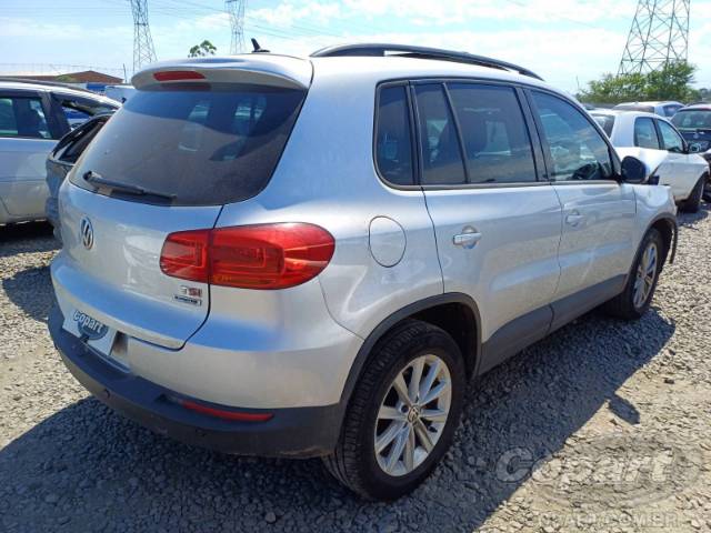 2017 VOLKSWAGEN TIGUAN 