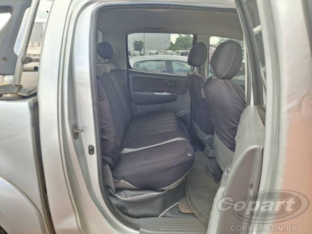 2015 TOYOTA HILUX CD 