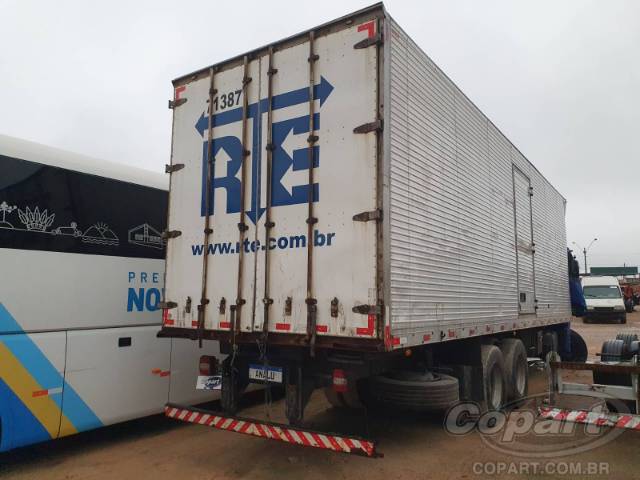 2009 VOLKSWAGEN CONSTELLATION 