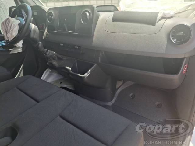 2025 MERCEDES BENZ SPRINTER 