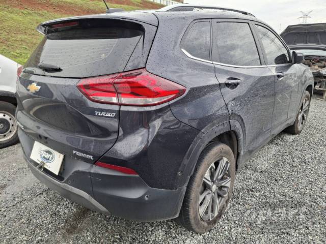 2025 CHEVROLET TRACKER 