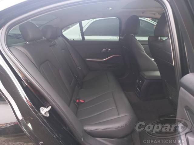 2021 BMW SERIE 3 