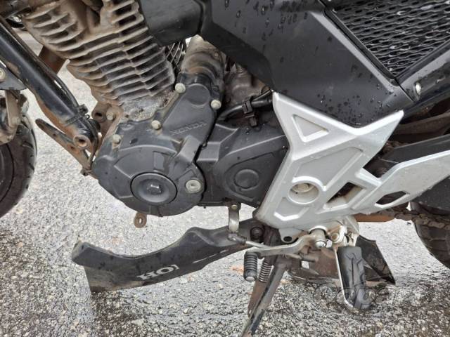 2025 HONDA CB 300F 