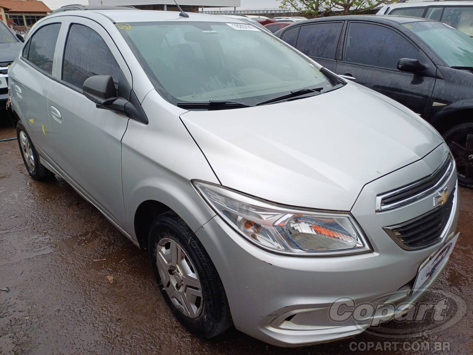 Veículo GM - Chevrolet Onix CHEVROLET ONIX LT 1.0 SPE 2015 2015 em leilão
