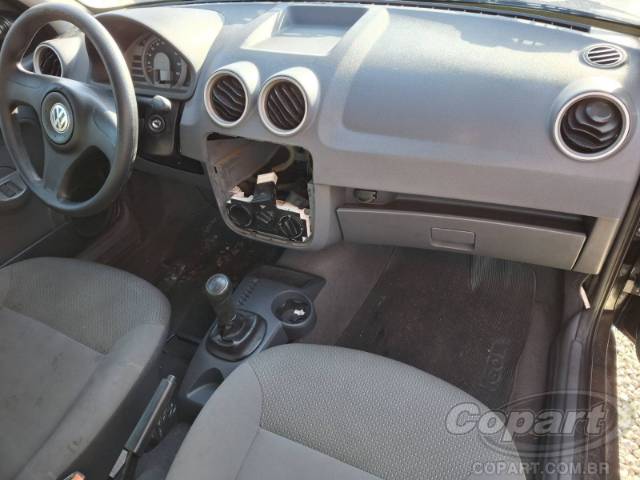 2011 VOLKSWAGEN GOL 