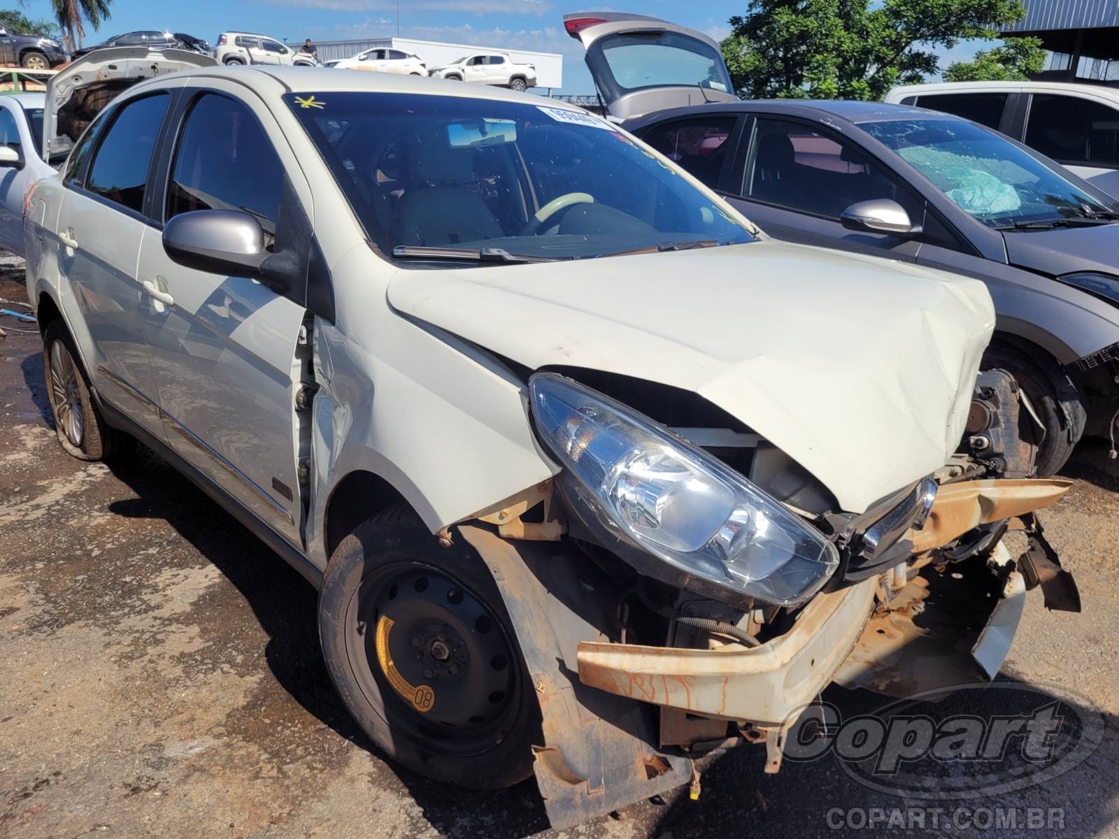Veículo Fiat Grand Siena Fiat Grand Siena Essence 1.6 16V 2015 Colisão Média Monta 2015 em leilão