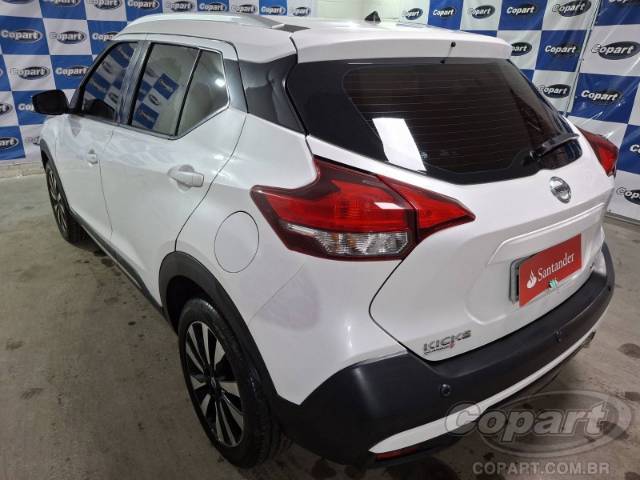 2019 NISSAN KICKS 