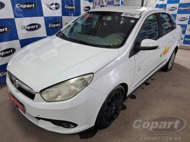 2016 FIAT GRAND SIENA 