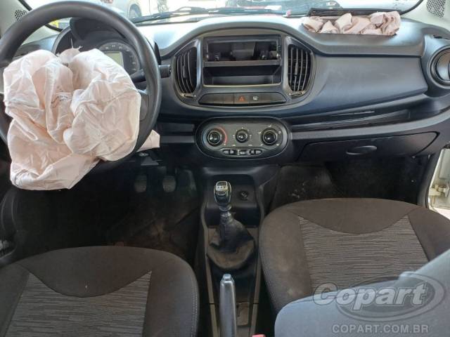 2019 FIAT UNO 