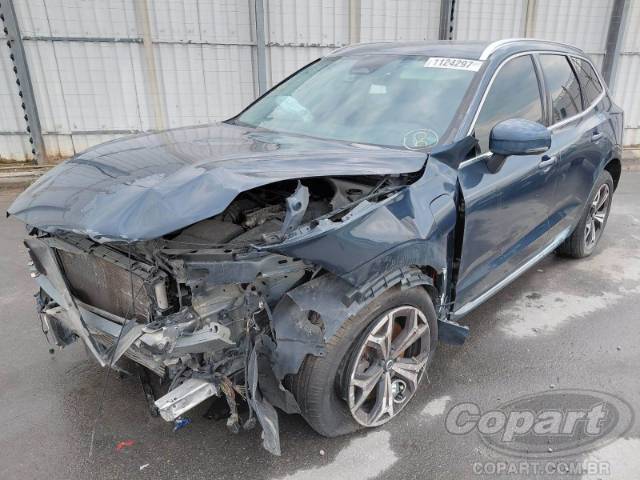 2022 VOLVO XC60 