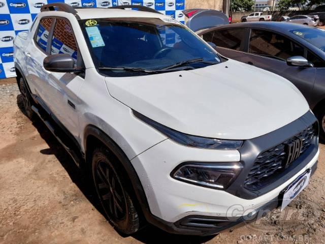 2022 FIAT TORO 