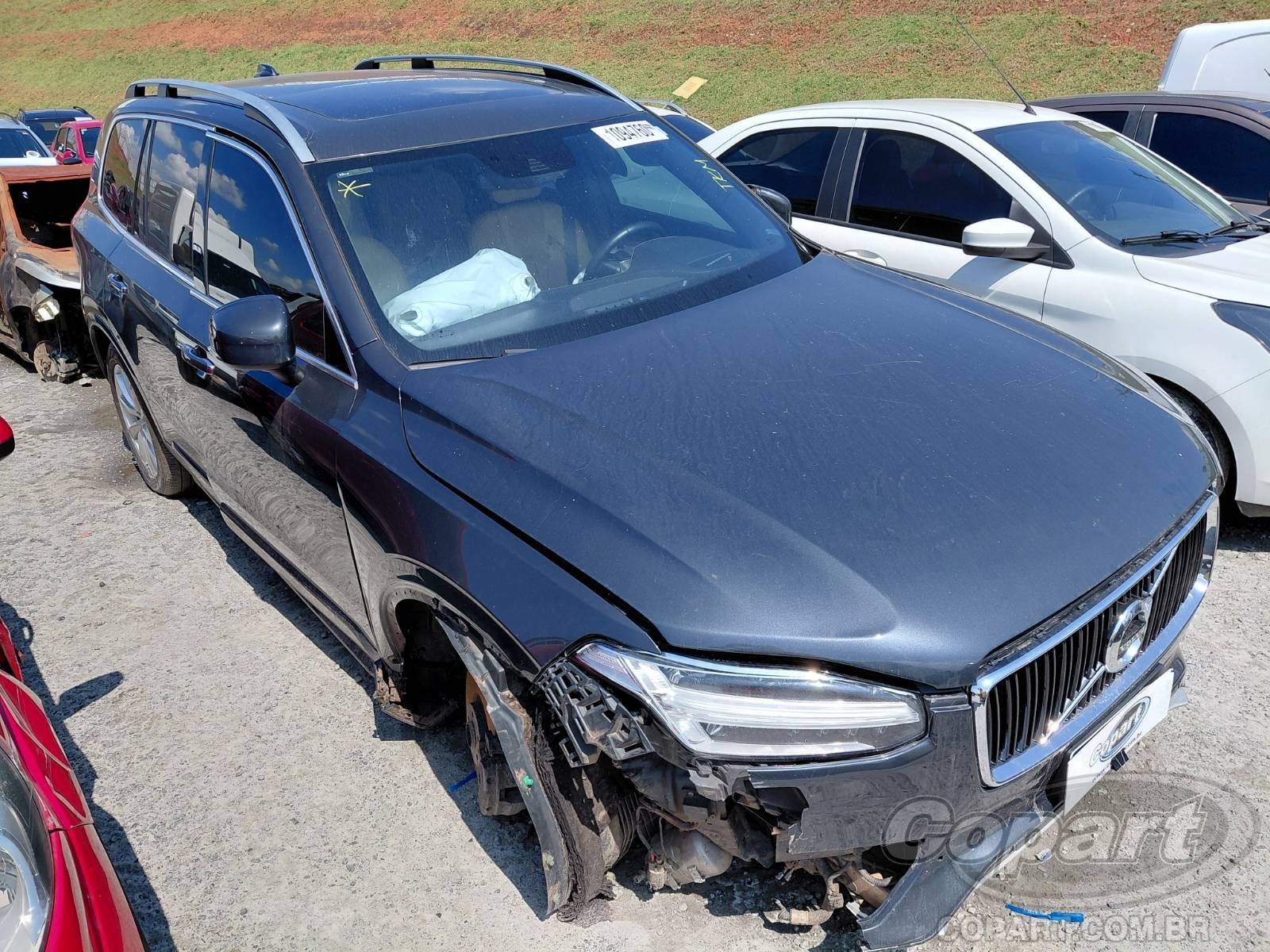 Veículo Volvo XC90 Volvo XC90 D5 Momentum AWD 2.0 Drive-e Turbo 2017 2017 em leilão