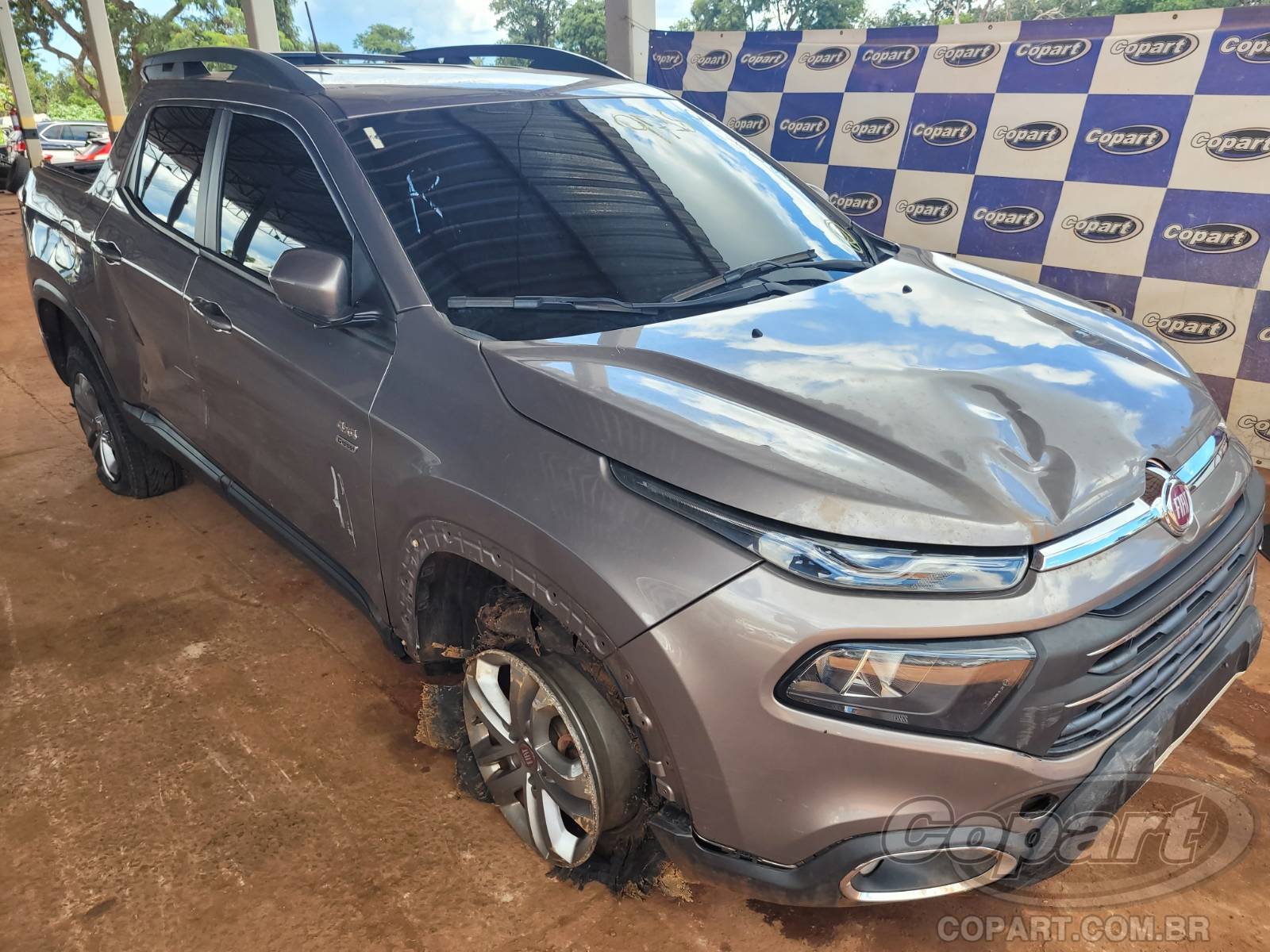 Veículo Fiat Toro Fiat Toro Freedom AT9 2.0 MultiJet Turbo 2021 Pequena Monta 2021 em leilão