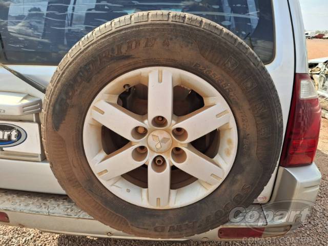2006 MITSUBISHI PAJERO FULL 