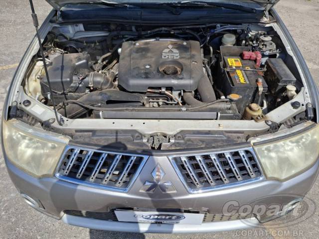 2012 MITSUBISHI PAJERO DAKAR 