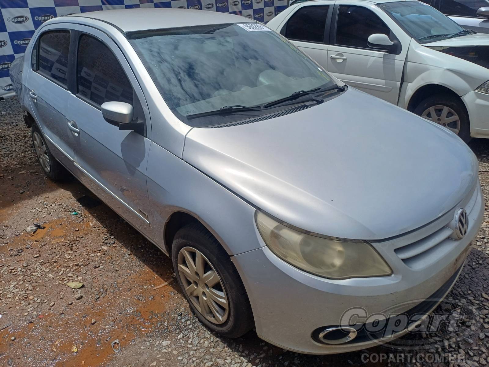 Veículo VW - VolksWagen Voyage Volkswagen Voyage 1.0 Total Flex 2010 Colisão Média Monta 2010 em leilão