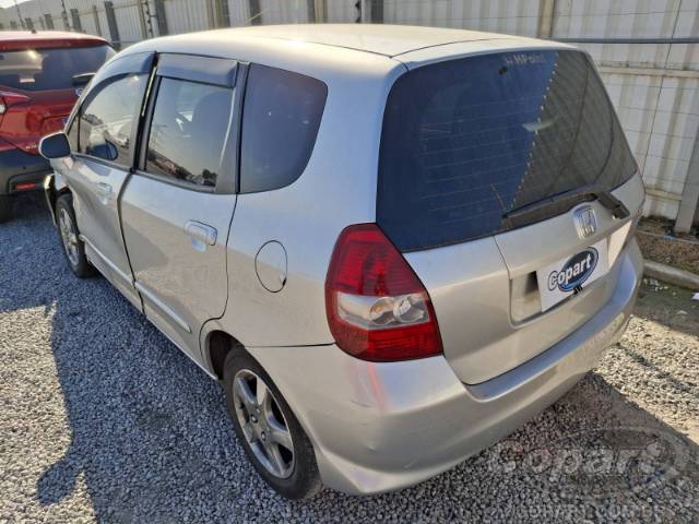 2006 HONDA FIT 