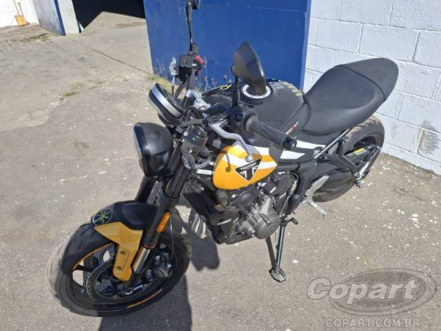 2025 TRIUMPH TRIDENT 