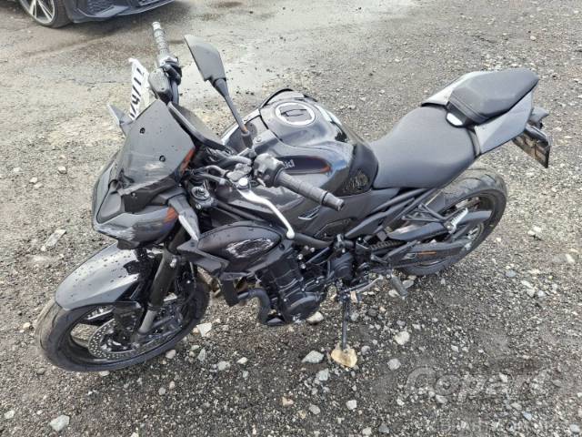 2026 KAWASAKI Z900 