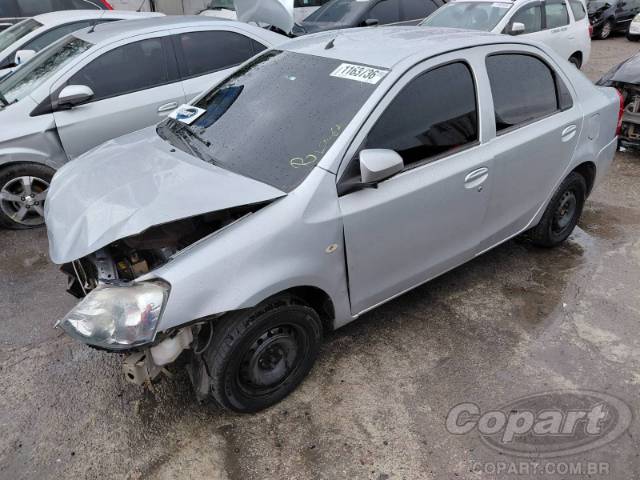 2015 TOYOTA ETIOS SEDA 