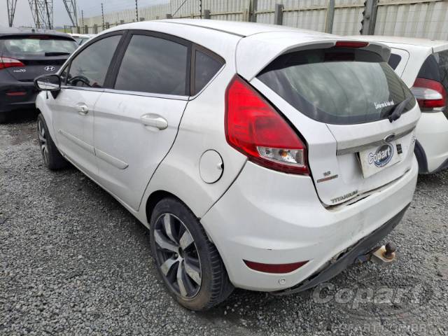 2015 FORD FIESTA 