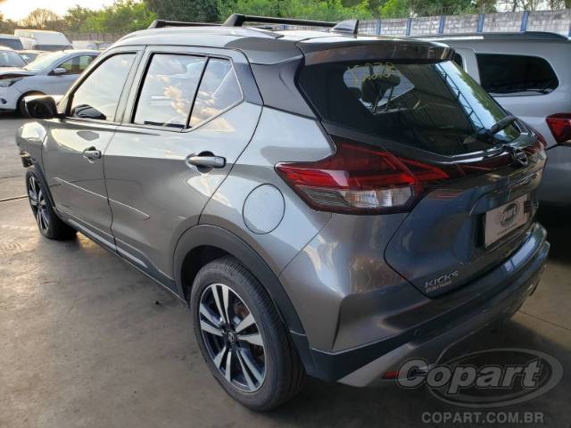 2022 NISSAN KICKS 