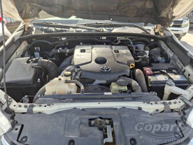 2016 TOYOTA HILUX CD 