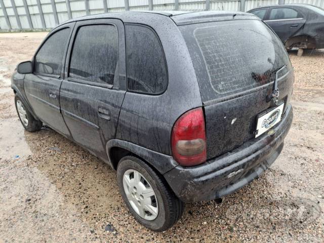 2002 CHEVROLET CORSA 