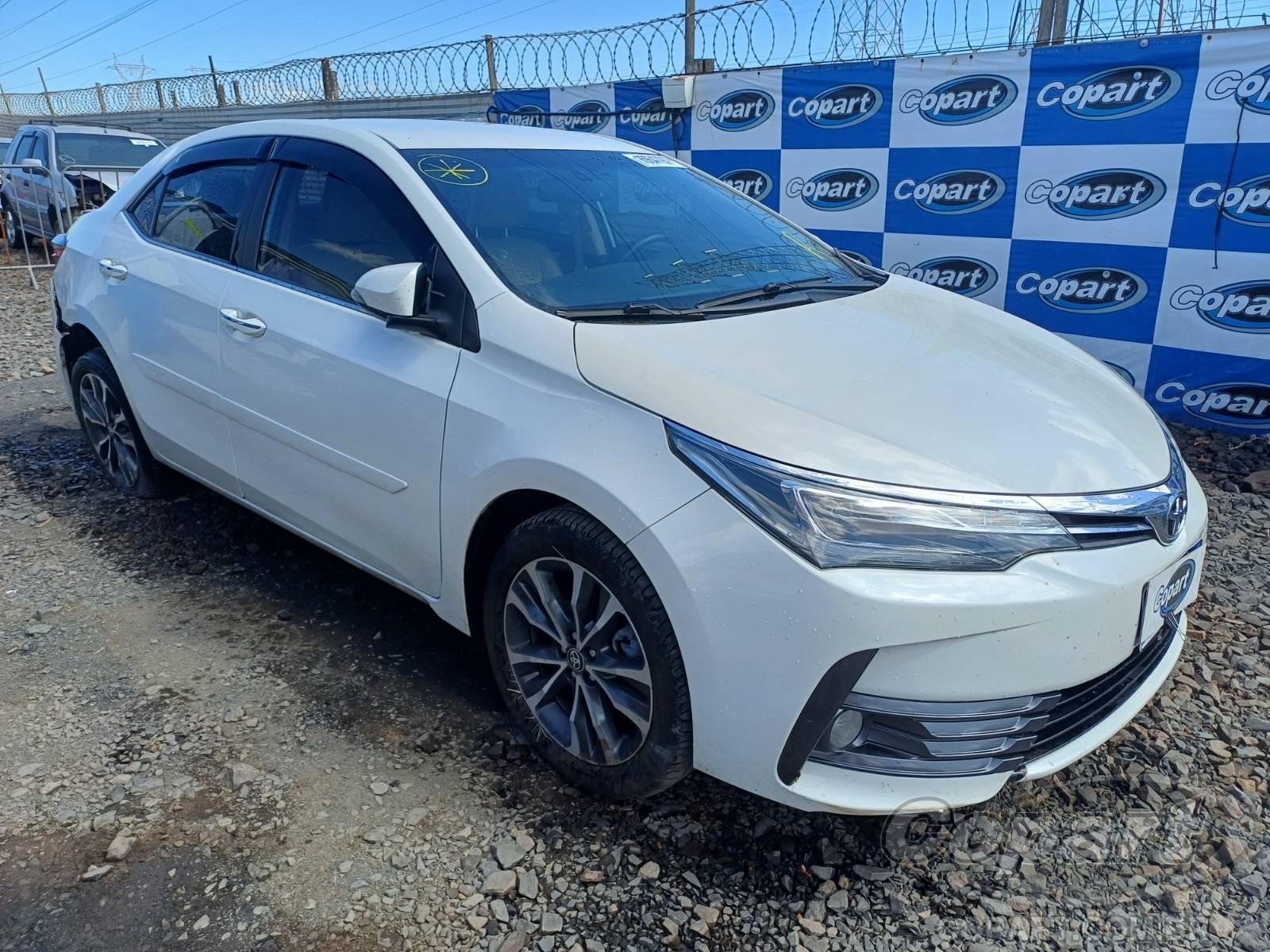 Veículo Toyota Corolla 2017 TOYOTA COROLLA Altis 2.0 16V DUAL VVT-i FLEXIVEL ALCOOL/GASOLINA 2018 em leilão