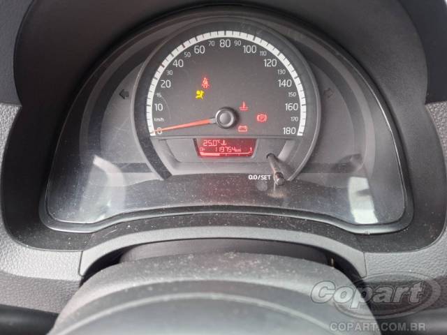 2015 VOLKSWAGEN UP 